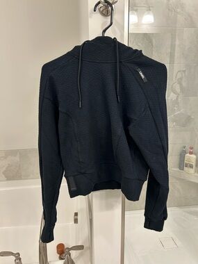 UNRL black sweatshirt - Small